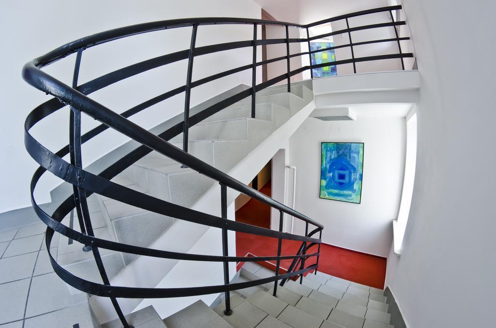 Wilson Hostel Warszawa Buitenkant foto